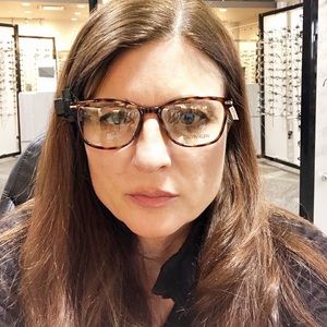 Meet your Posher, Laura